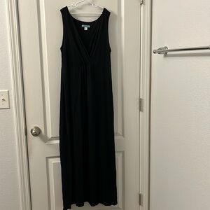 Black Old Navy large maternity maxi dress